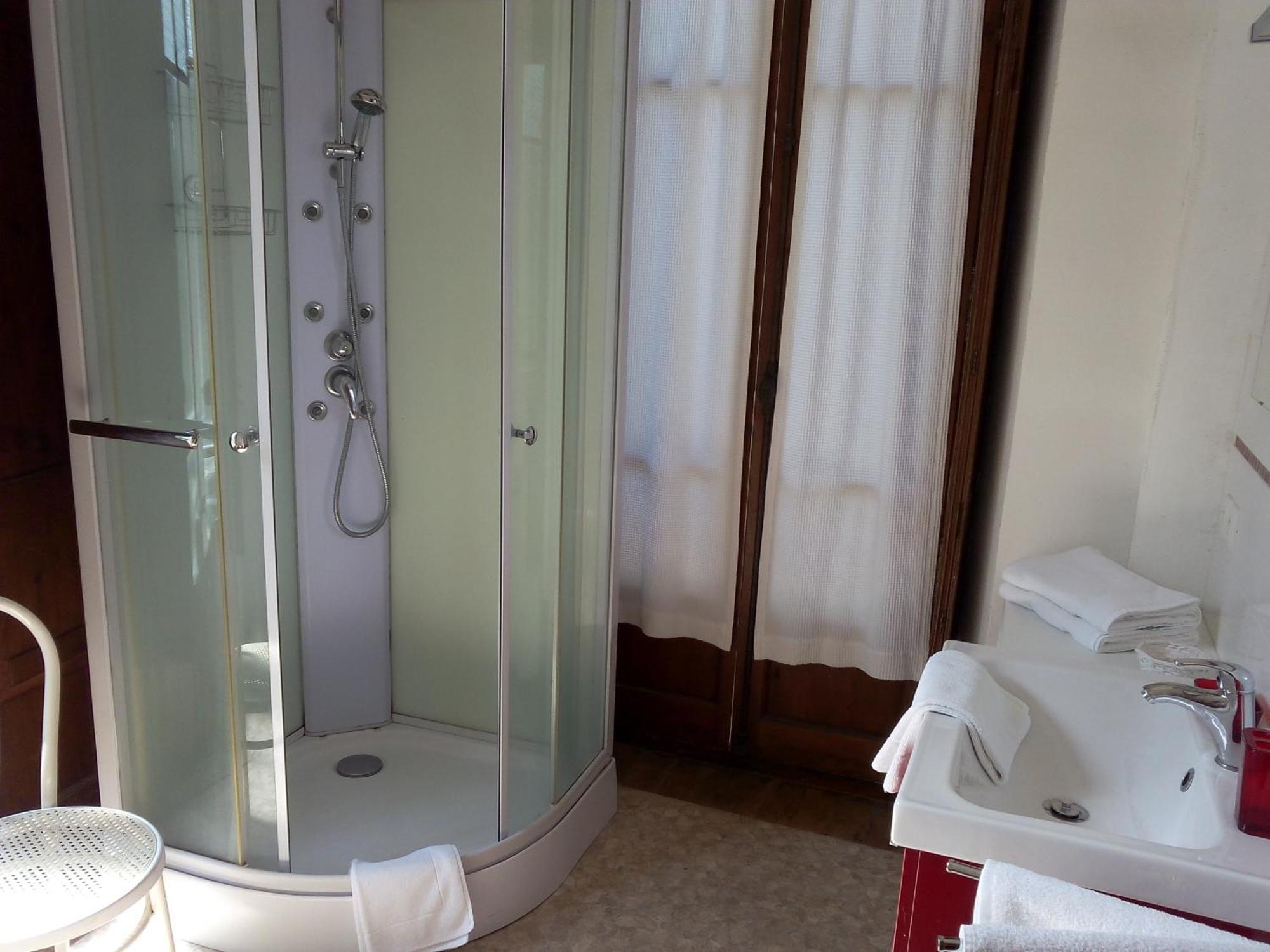 Castel De La Pique Bed & Breakfast Bagnères-de-Luchon Rom bilde