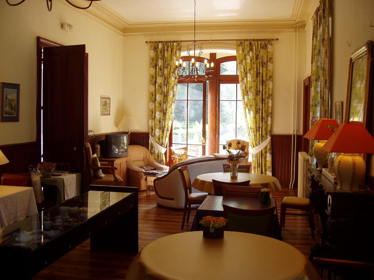 Castel De La Pique Bed & Breakfast Bagnères-de-Luchon Eksteriør bilde